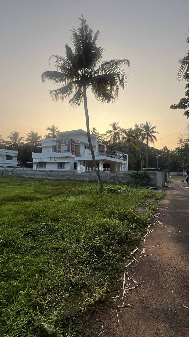 Residential Land for sale in Kuttoor Thrissur