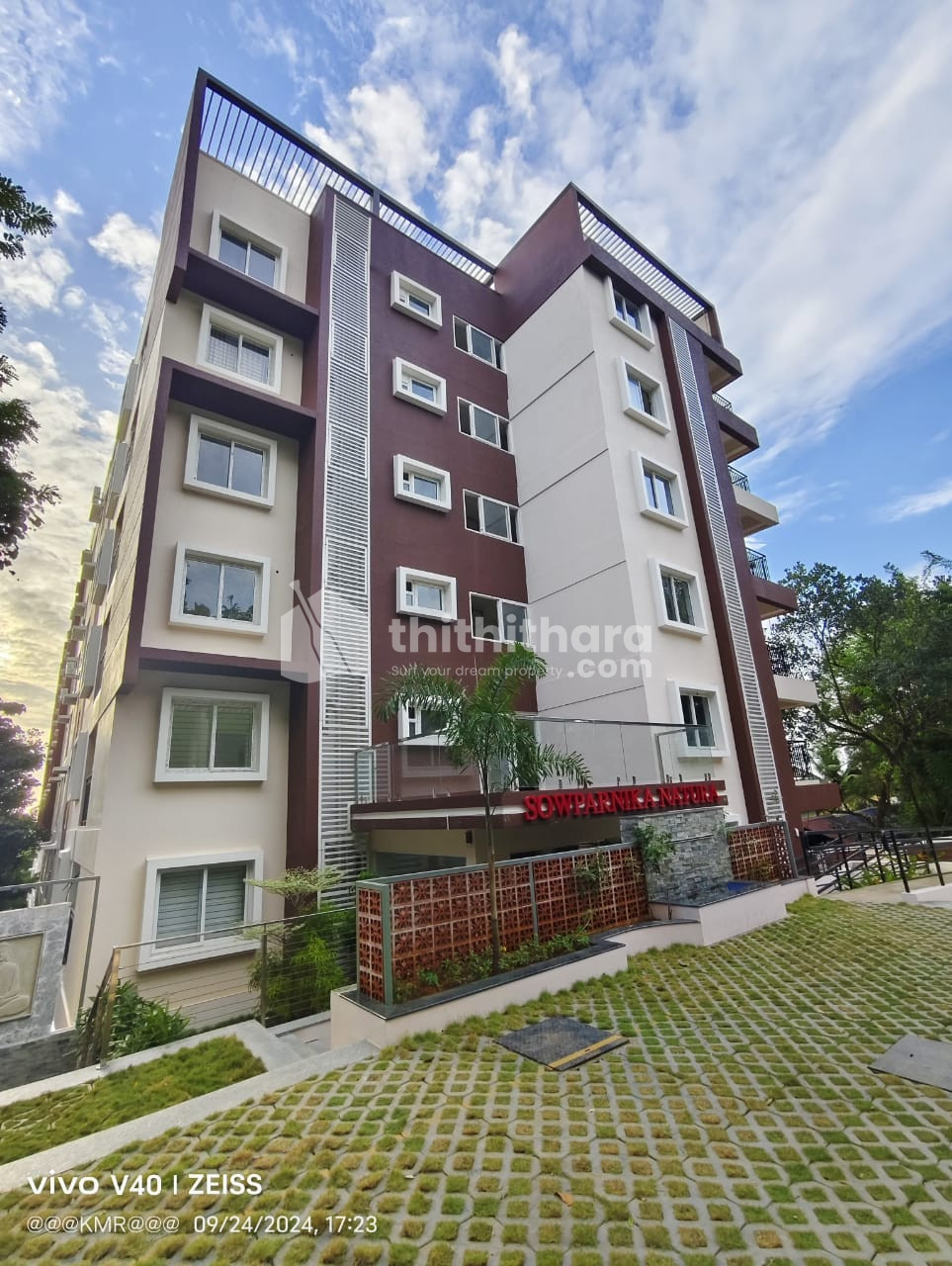 Sowparnika Natura: 2 & 3 BHK Apartments in Amalanagar, Thrissur