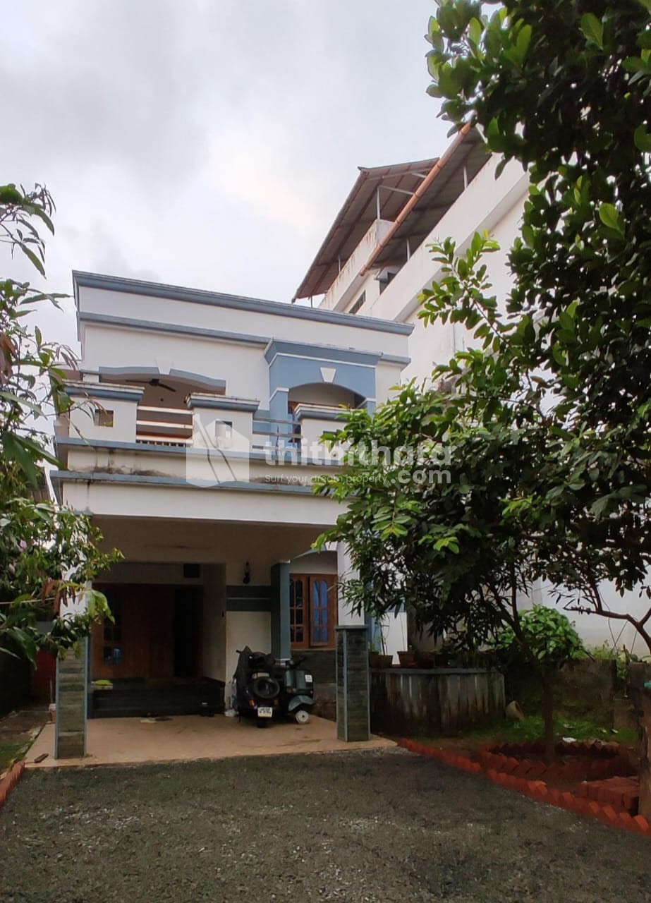 5 BHK Independent House available for Sale in Changanassery Kottayam
