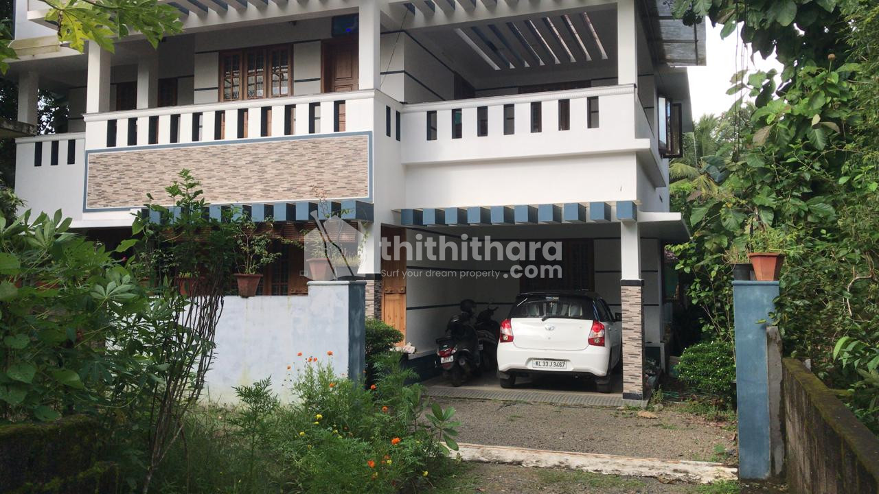 4 BHK Independent House available for Sale in Changanassery Kottayam