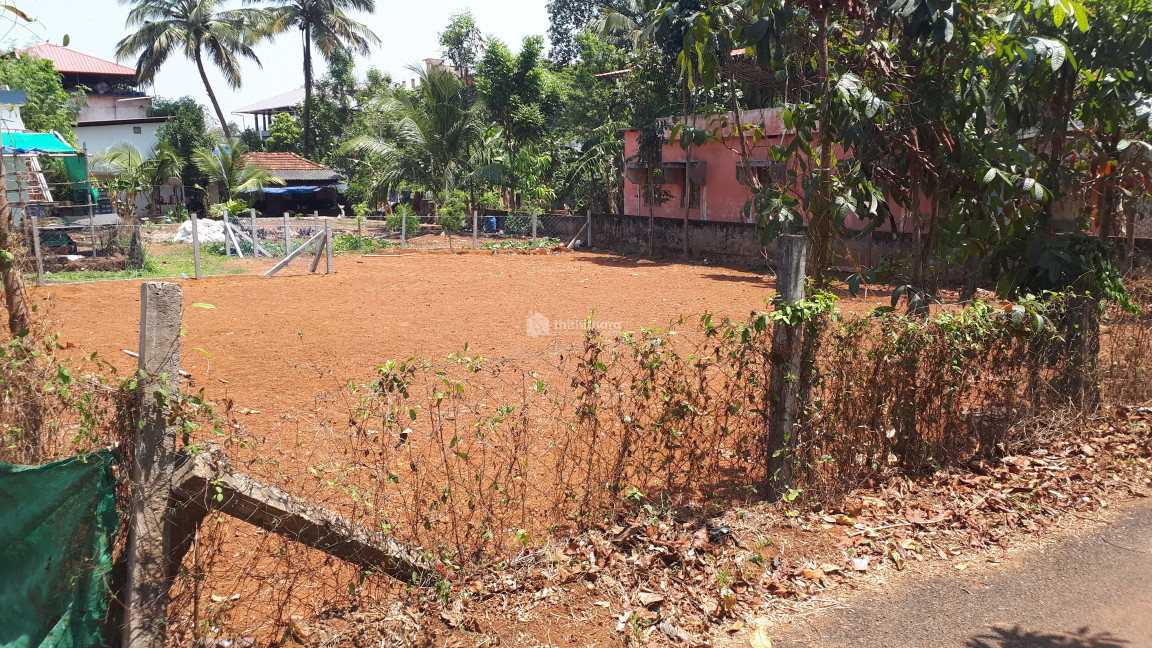 HOUSE PLOT FOR SALE AT MAYANNUR, OTTAPALAM