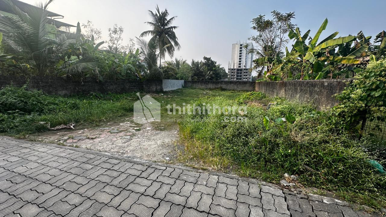 Residential land for sale at Maradu Ernakulam