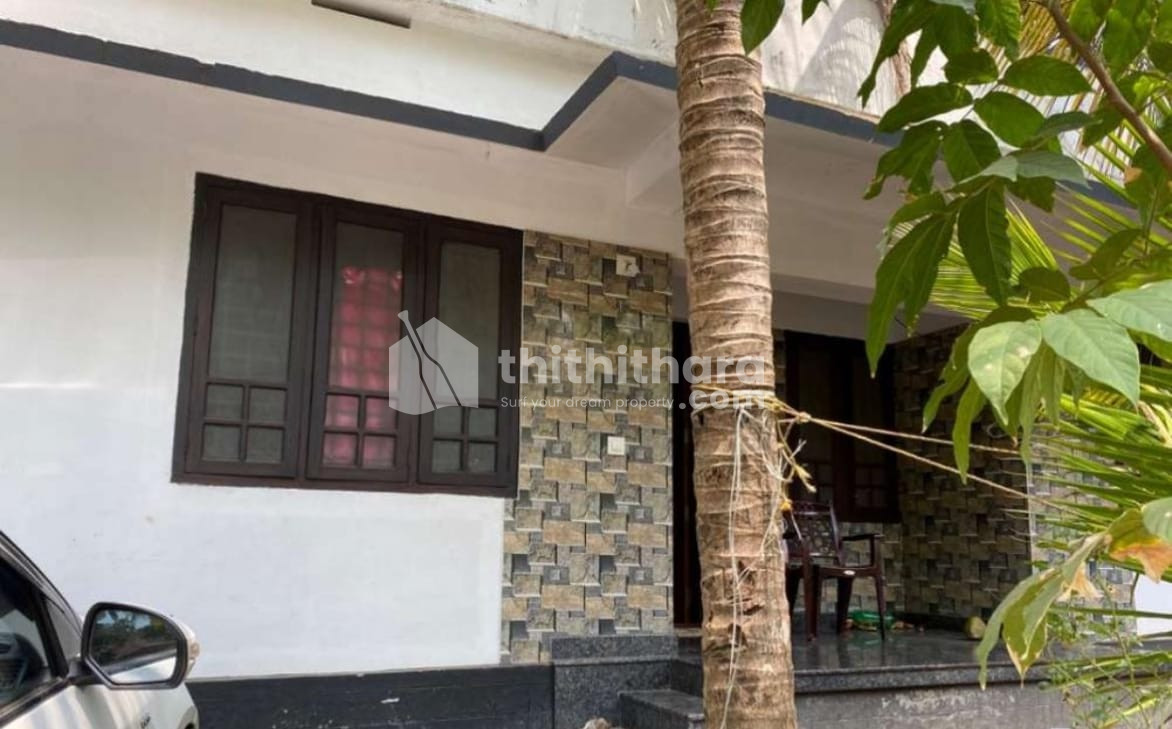 3 BHK Independent House available for Sale in Chavakkad Thrissur