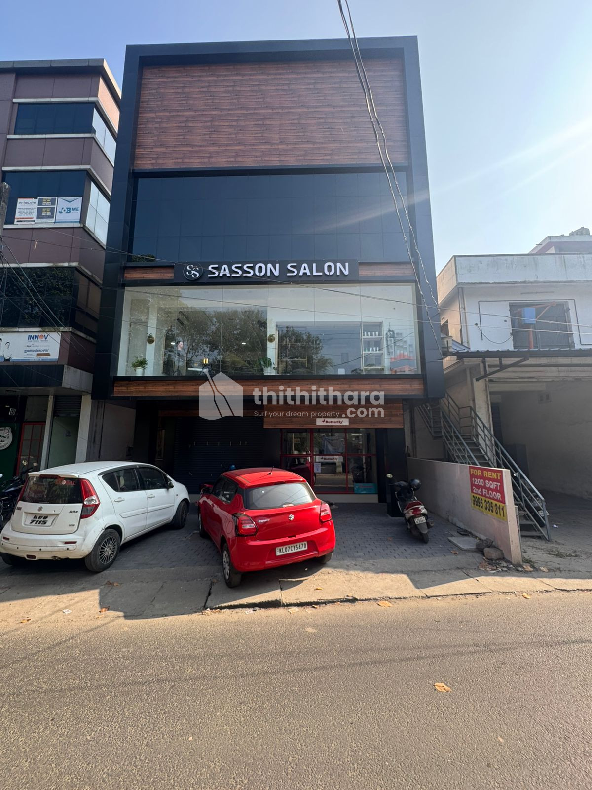 Commercial Building available for Sale in Vennala Ernakulam