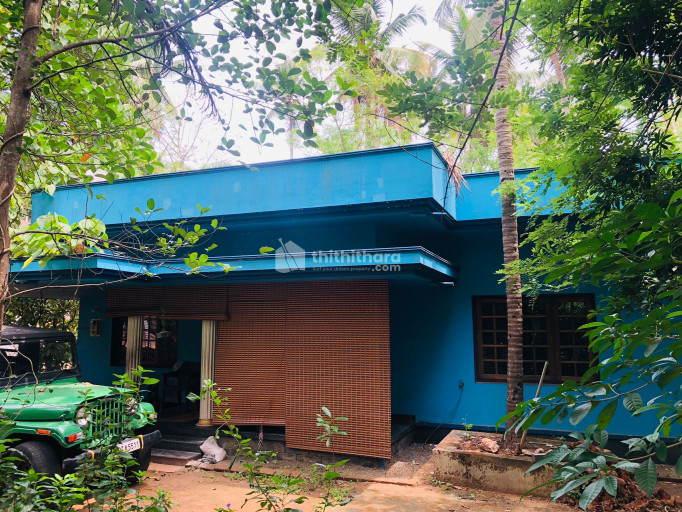 30 cent land 2 BHK house for Sale at Mullassery, Manalur