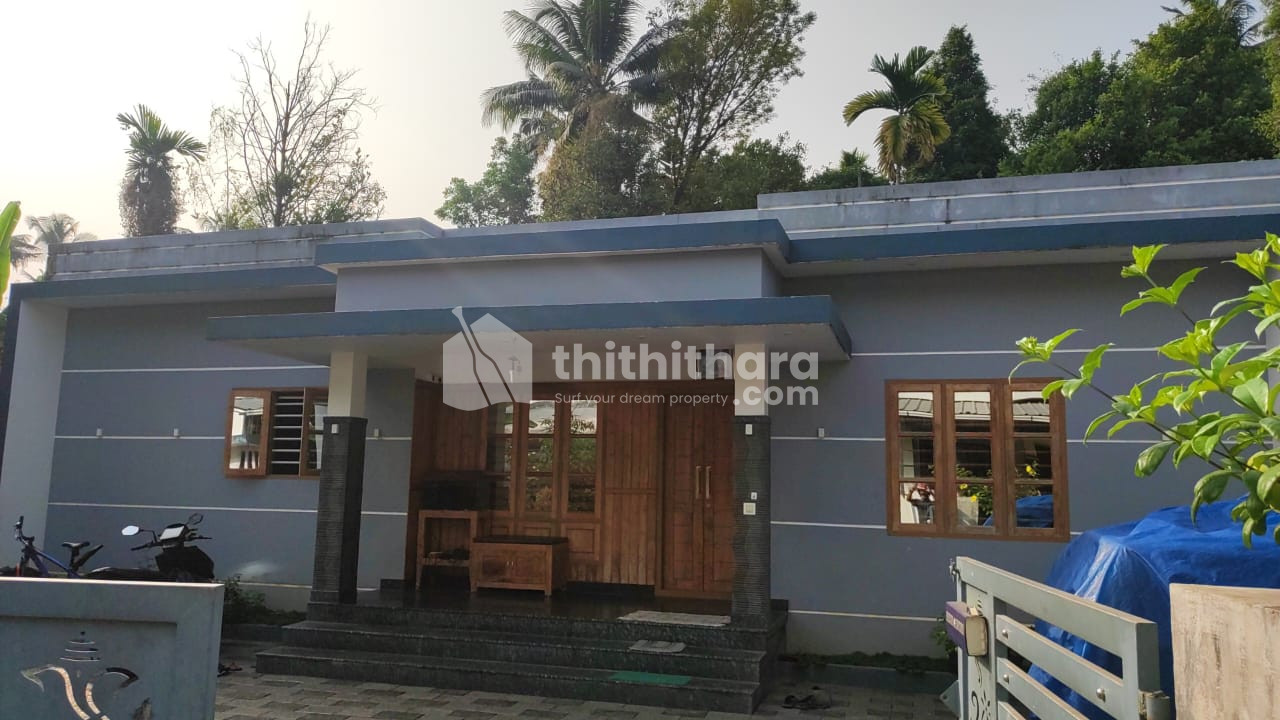 3 BHK Independent House for sale at Aluva Ernakulam