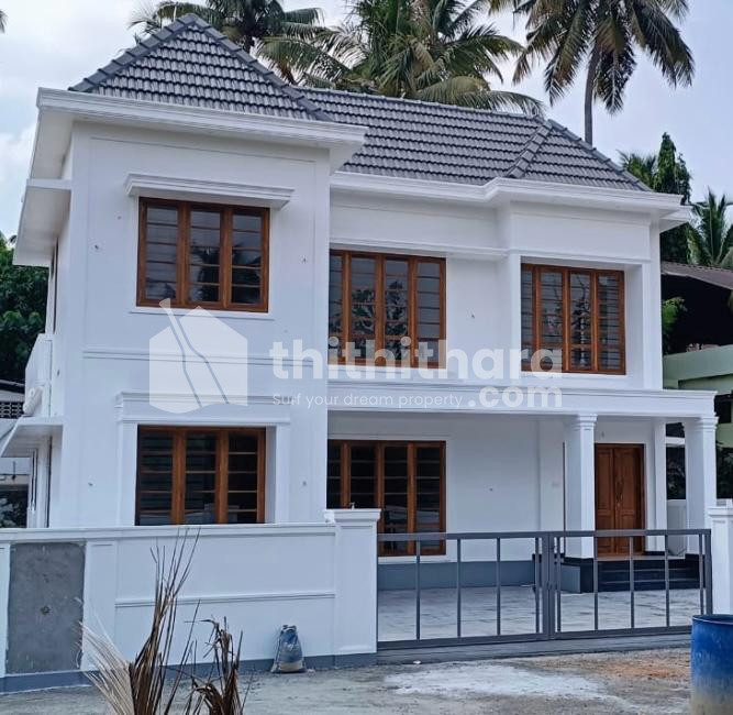 4 BHK Independent House for sale at Kuriachira Thrissur