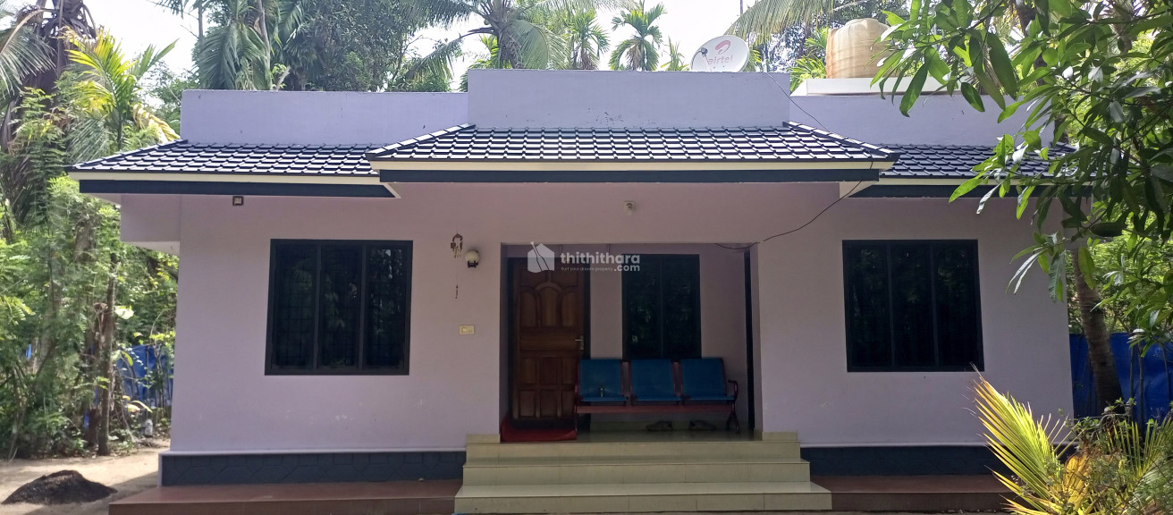 3 BHK House for sale at Koorikuzhi, Kaipamangalam