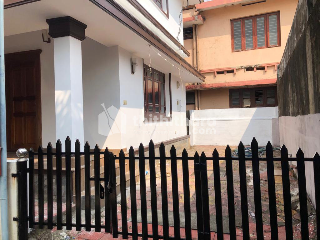 4 BHK Independent House For Sale In Thripunithara Ernakulam