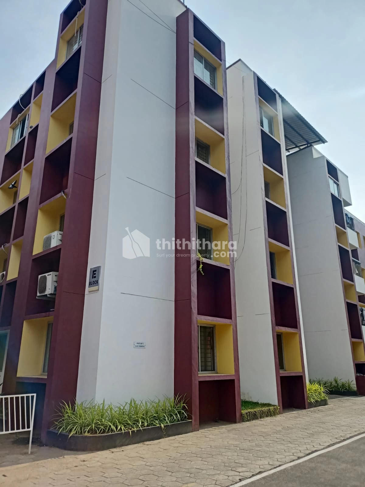 3 bedroom apartment 3 bathroom attached 1100 sq feet