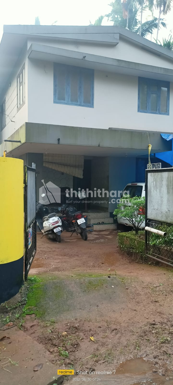 4 BHK house for sale in Calicut