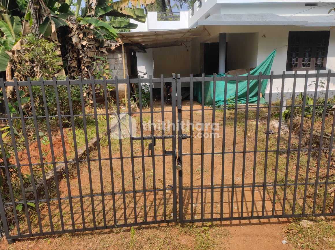 For Sale,680 sq ft house in 6.80 cent of land at Parambil Kadavu, Kozhikode