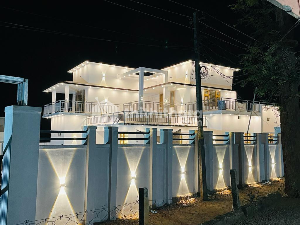 4BHK Independent House For Sale In Shoranur Palakkad