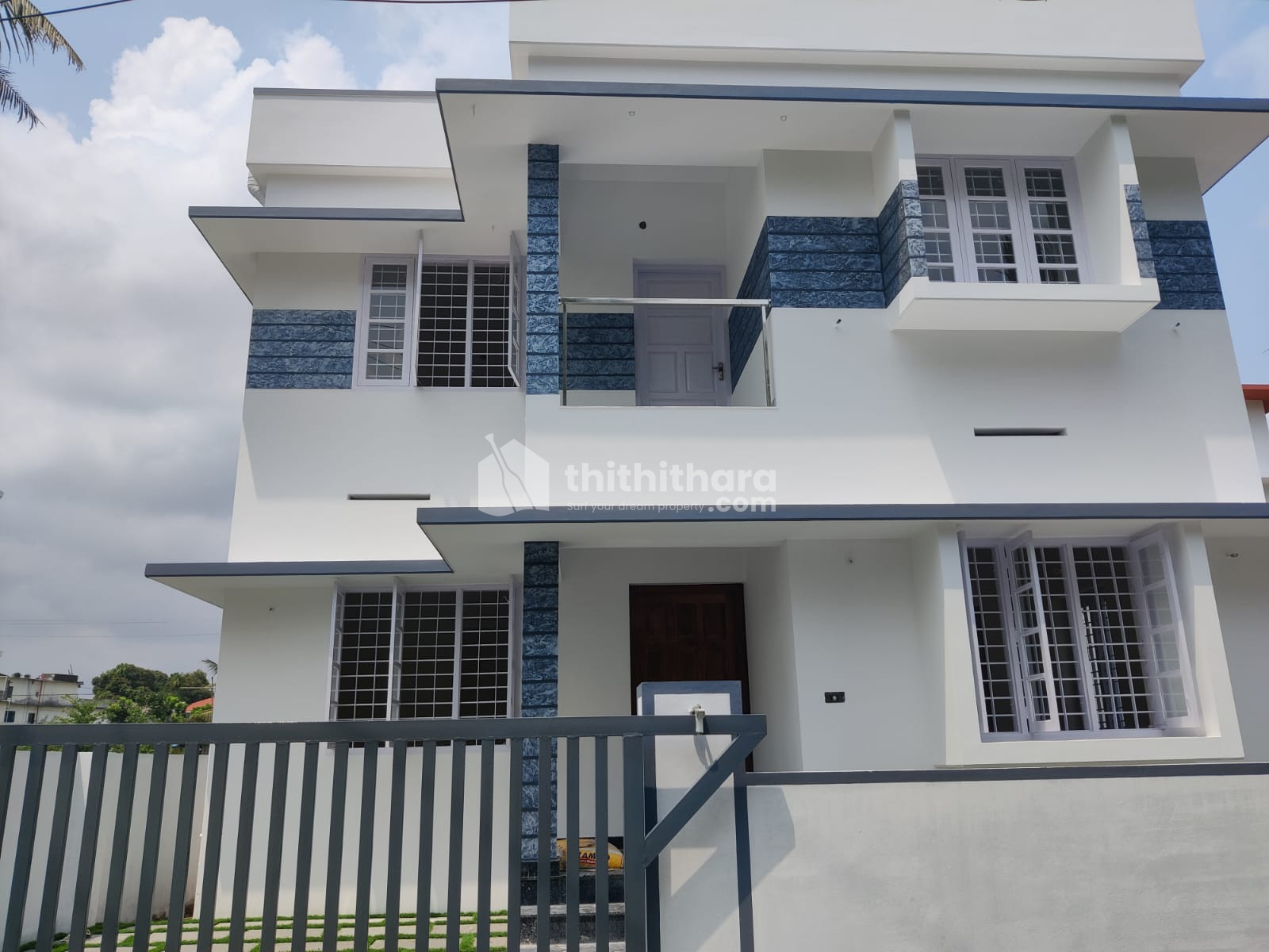 3BHK House urgent sale near Manjummel