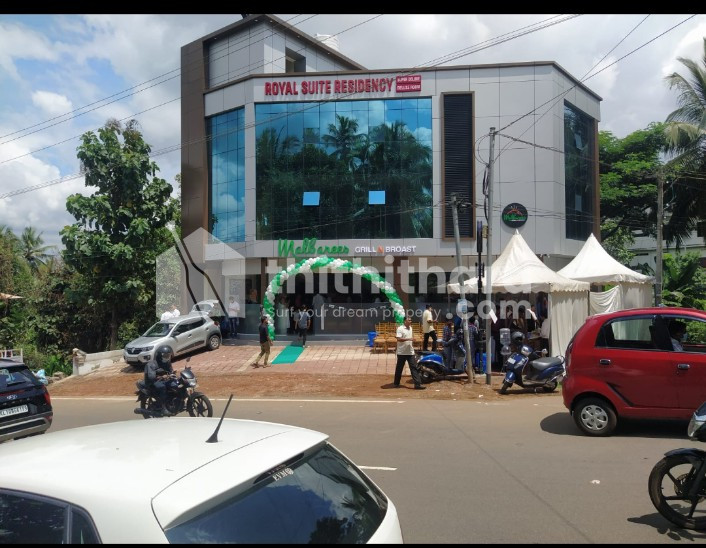 Commercial Building for Sale മാസം 1 - ലക്ഷം വാടക
