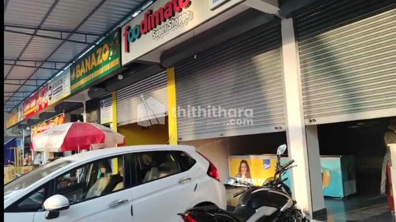 Commercial building for sale at Perinthalmanna Malappuram