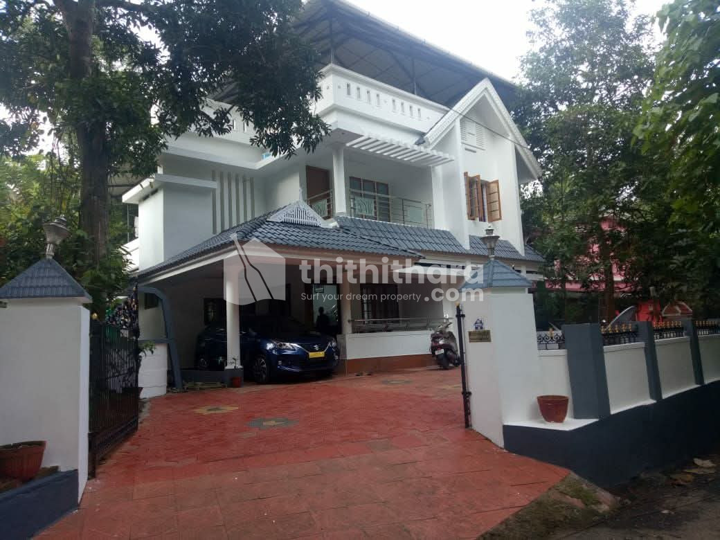 4 BHK Independent House for sale at Perumbavoor Ernakulam