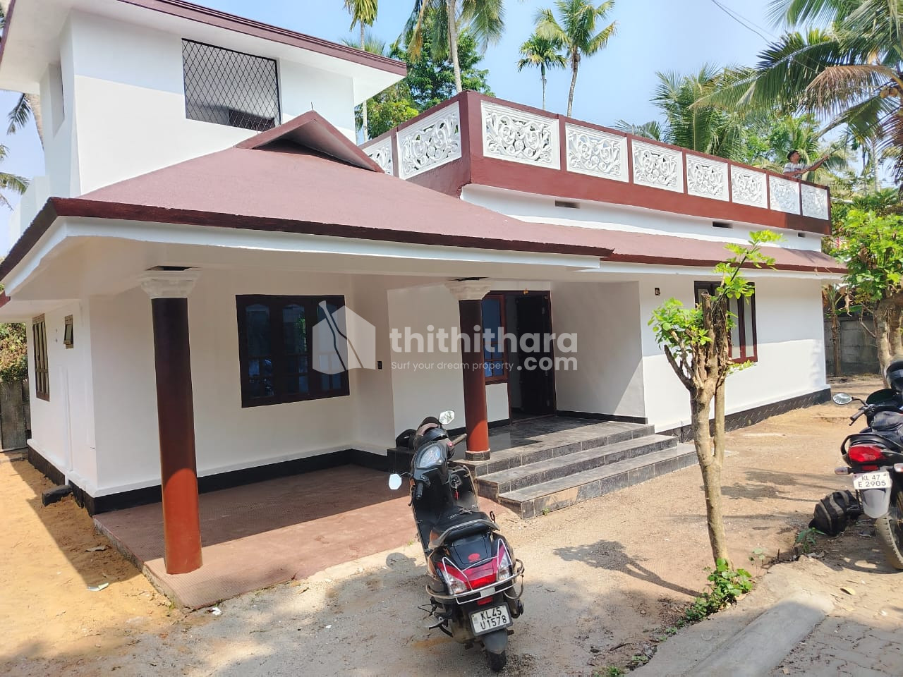 2 BHK Independent house for sale Kaipamangalam Thrissur