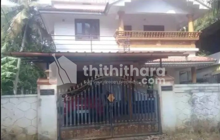 5 BHK Independent  House available for Sale in Wadakkanchery Thrissur