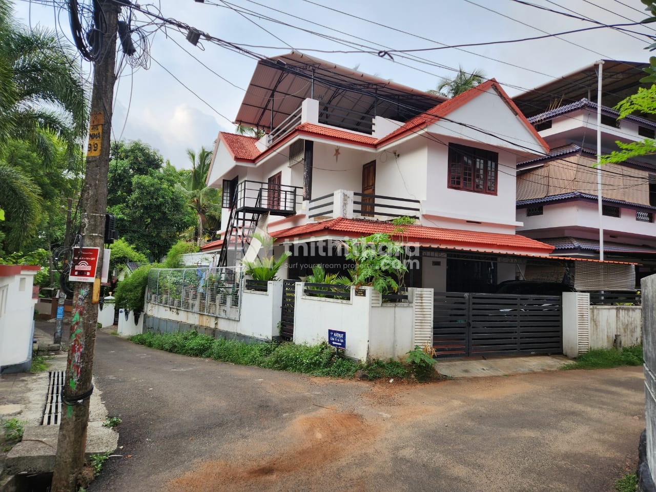 3 BHK Independent House available for Sale in Ayyathole Thrissur