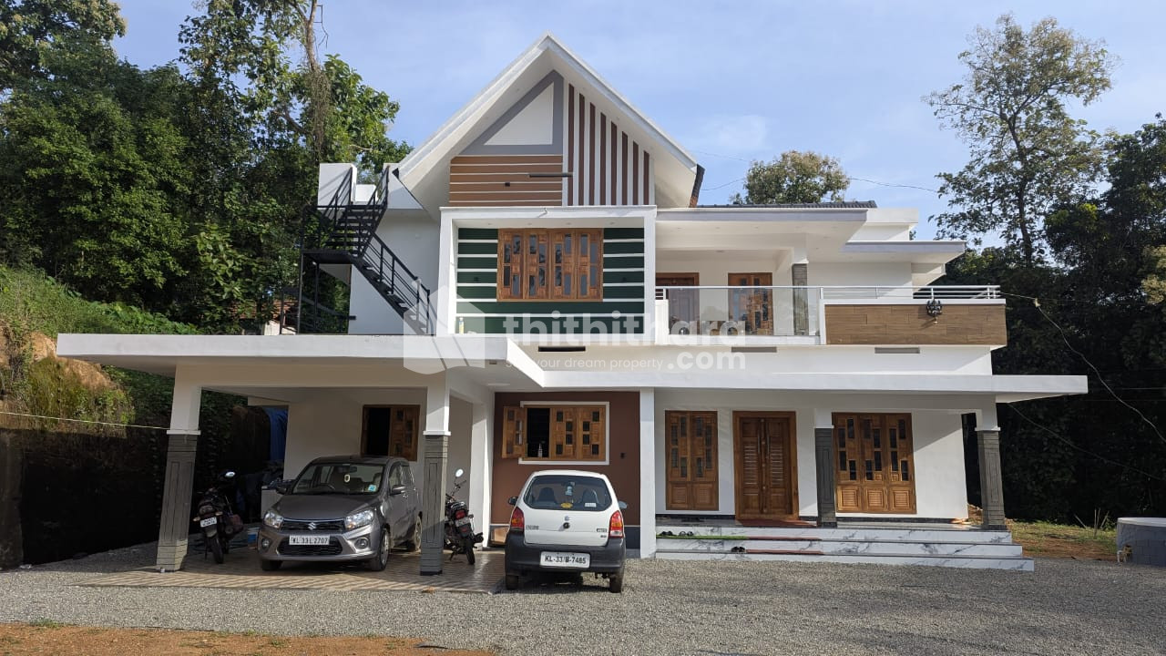 5 BHK Independent House available for Sale in Changanassery Kottayam
