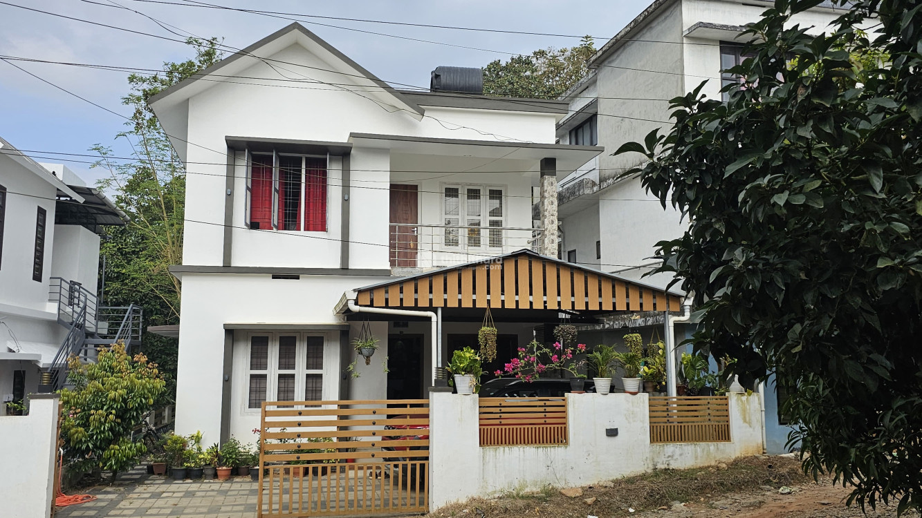 4 BHK Independent House available for Sale in Kalpetta Wayanad