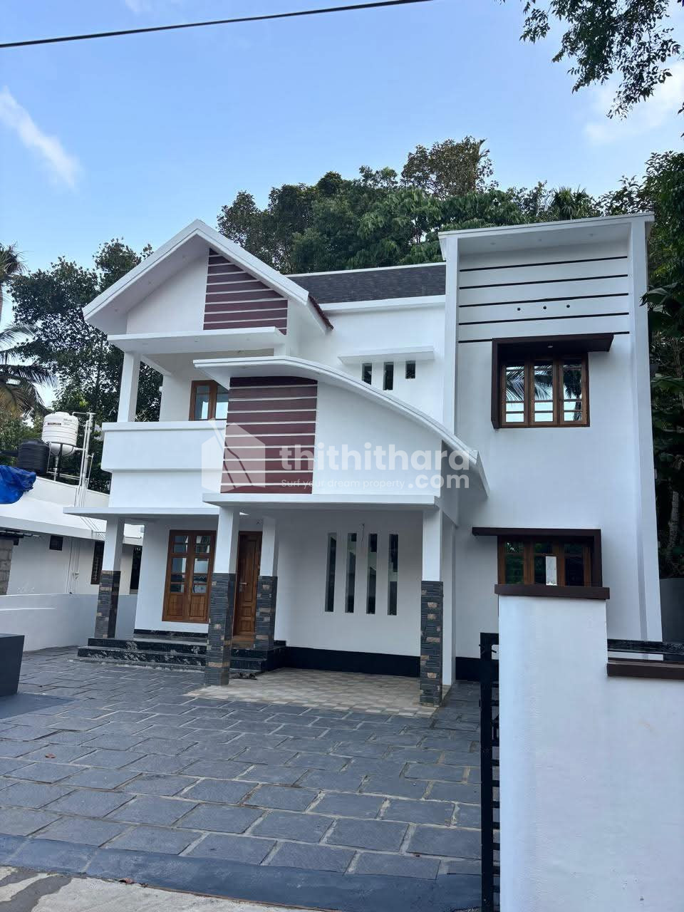 4 BHK Independent House For Sale In Paruthumpara Kottayam