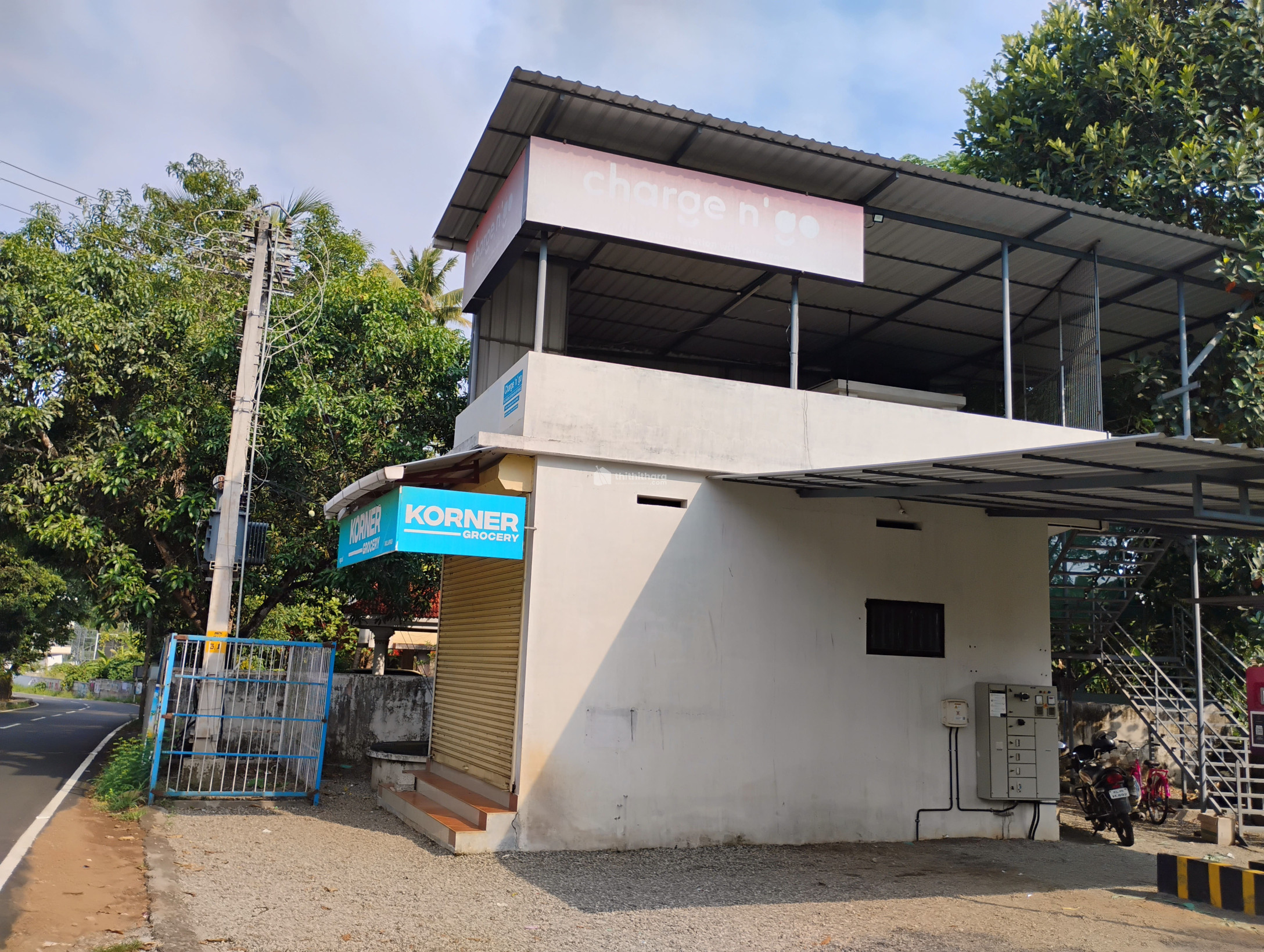 Commercial building for sale at Chalakudy Thrissur 