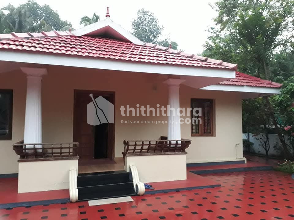 3 BHK Villa available for Sale in Angamaly Ernakulam