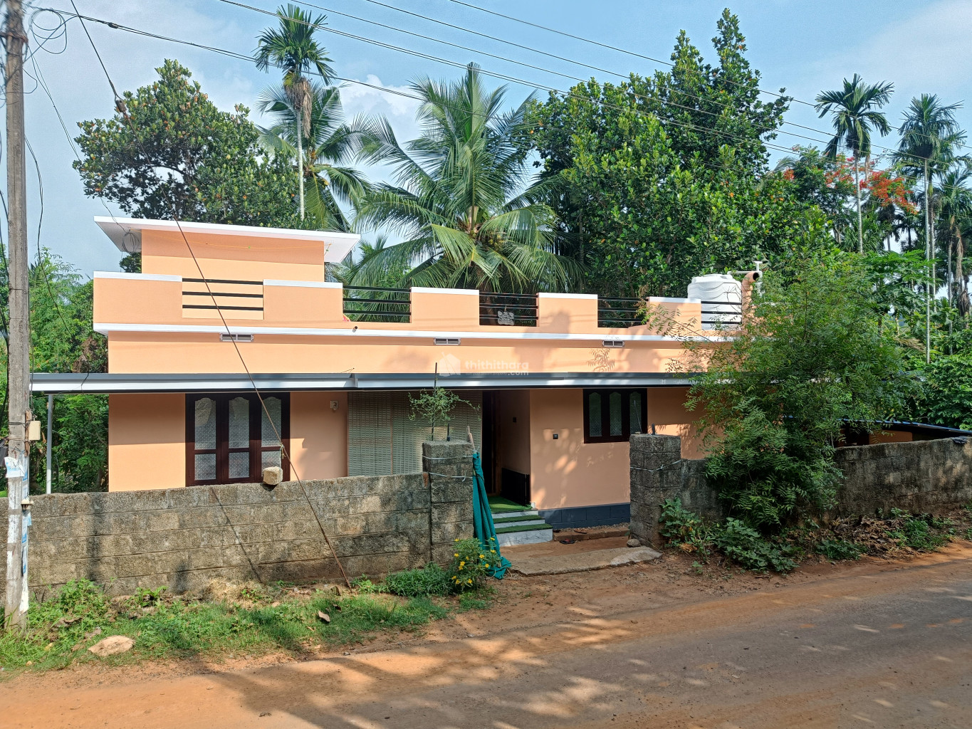 3 BHK Independent House available for Sale in Wadakkanchery Thrissur