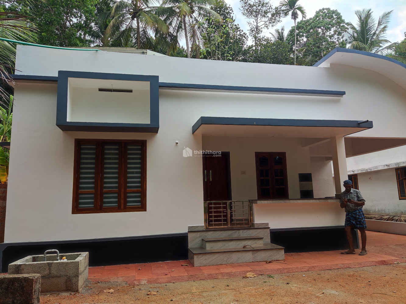 വീടും സ്ഥലവും വിൽപ്പനക്ക് 