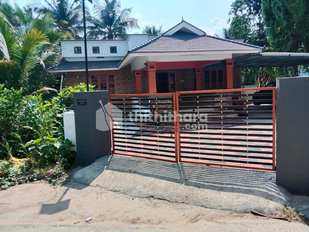 4BHK Independent House available for Sale in Kallekkad Palakkad