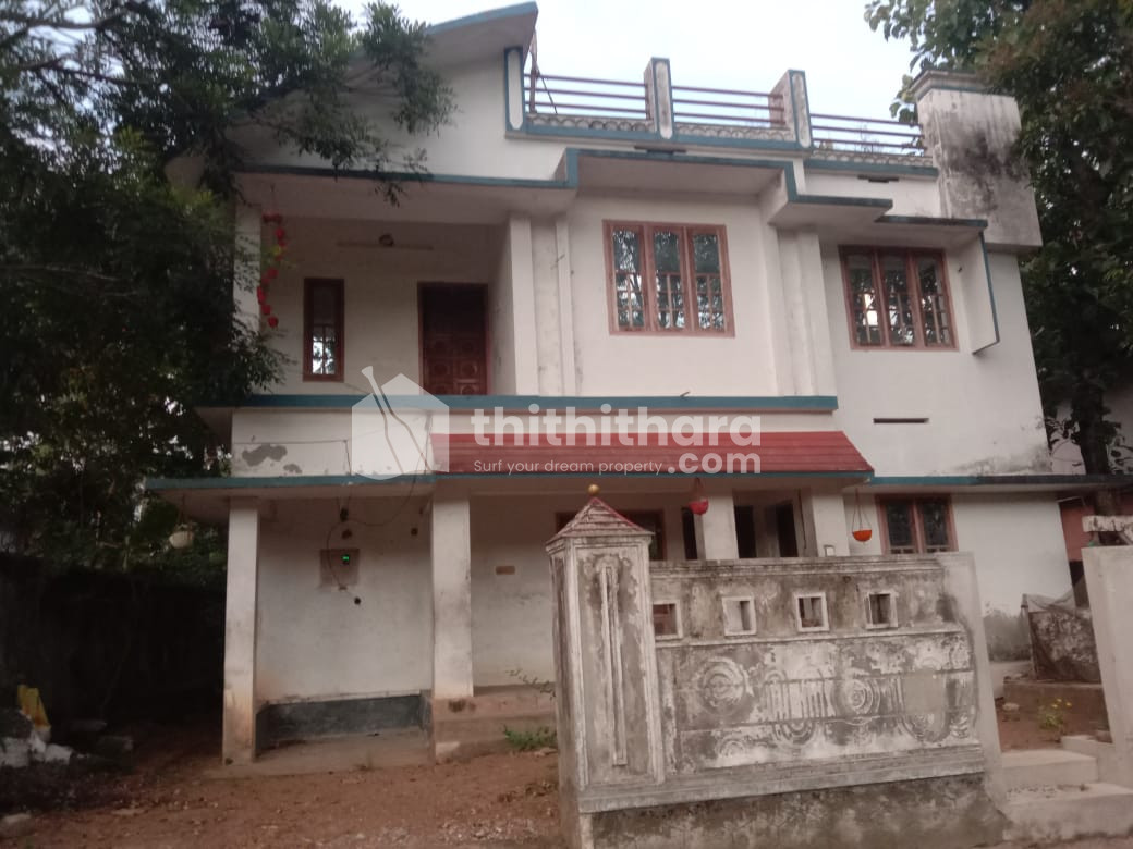 4bhk Independent  House available for Sale at Adoor Pathanamthitta