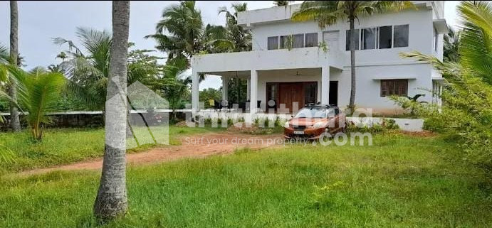 4 BHK Independent  House available for Sale in Chellanam Ernakulam