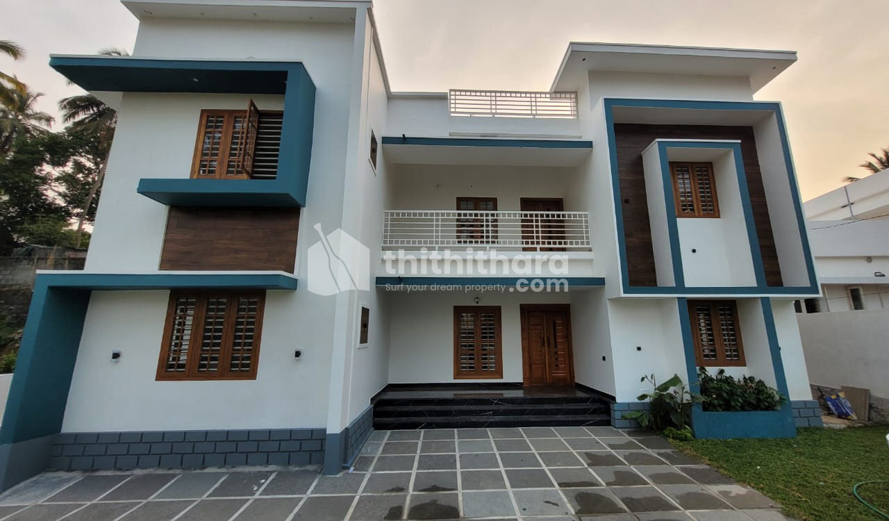 4BHK Independent House Available for sale at Marathakkara Thrissur
