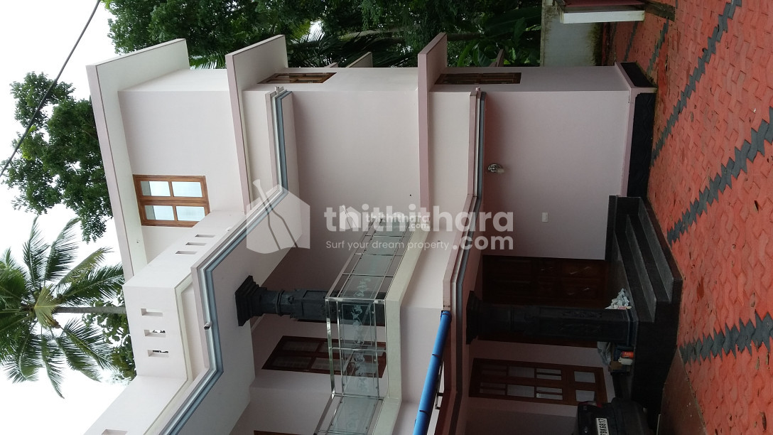 11 Cent Two villa for sale in Vaikom 