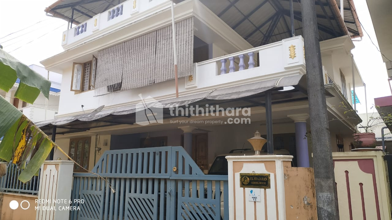 2500 sq ft House for Sale at Kalamasseri