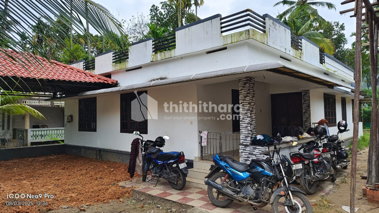 4 BHK Independent House available for Sale in Karunagappally Kollam