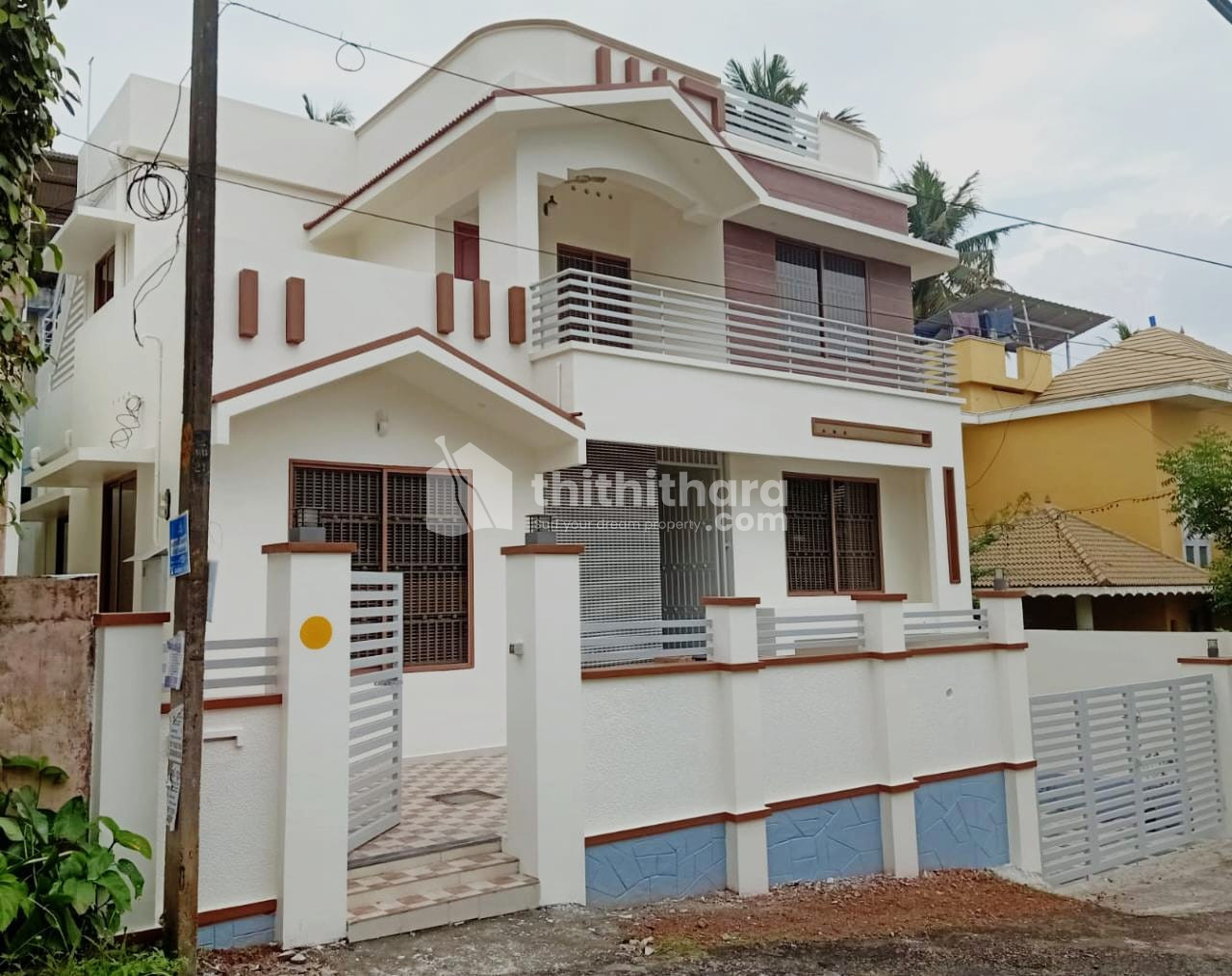 3BHK Independent house for sale in ulloor trivandrum