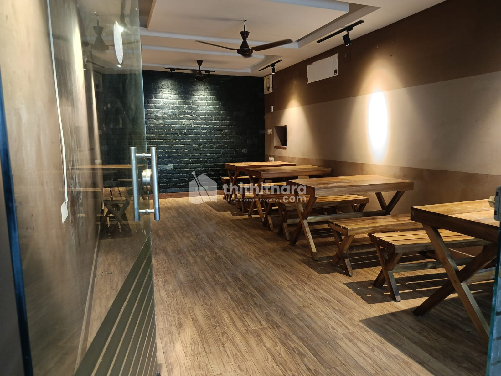 Commercial Building Available for Rent in Ravipuramr MG Road Ernakulam 