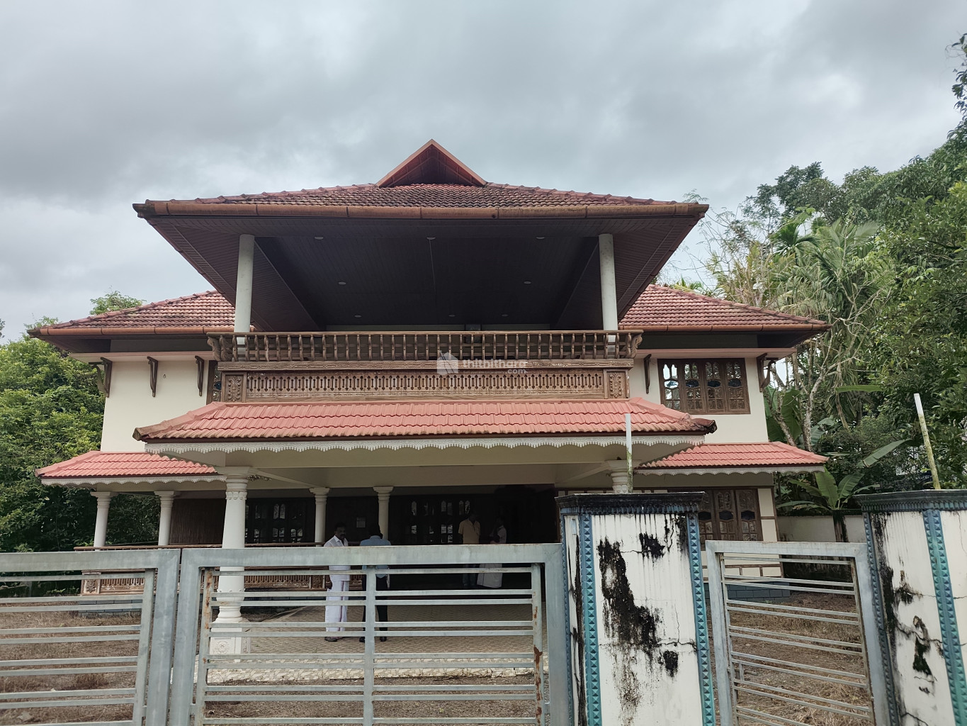 5BHK Independent House Availble for Sale at manarcadu kottayam