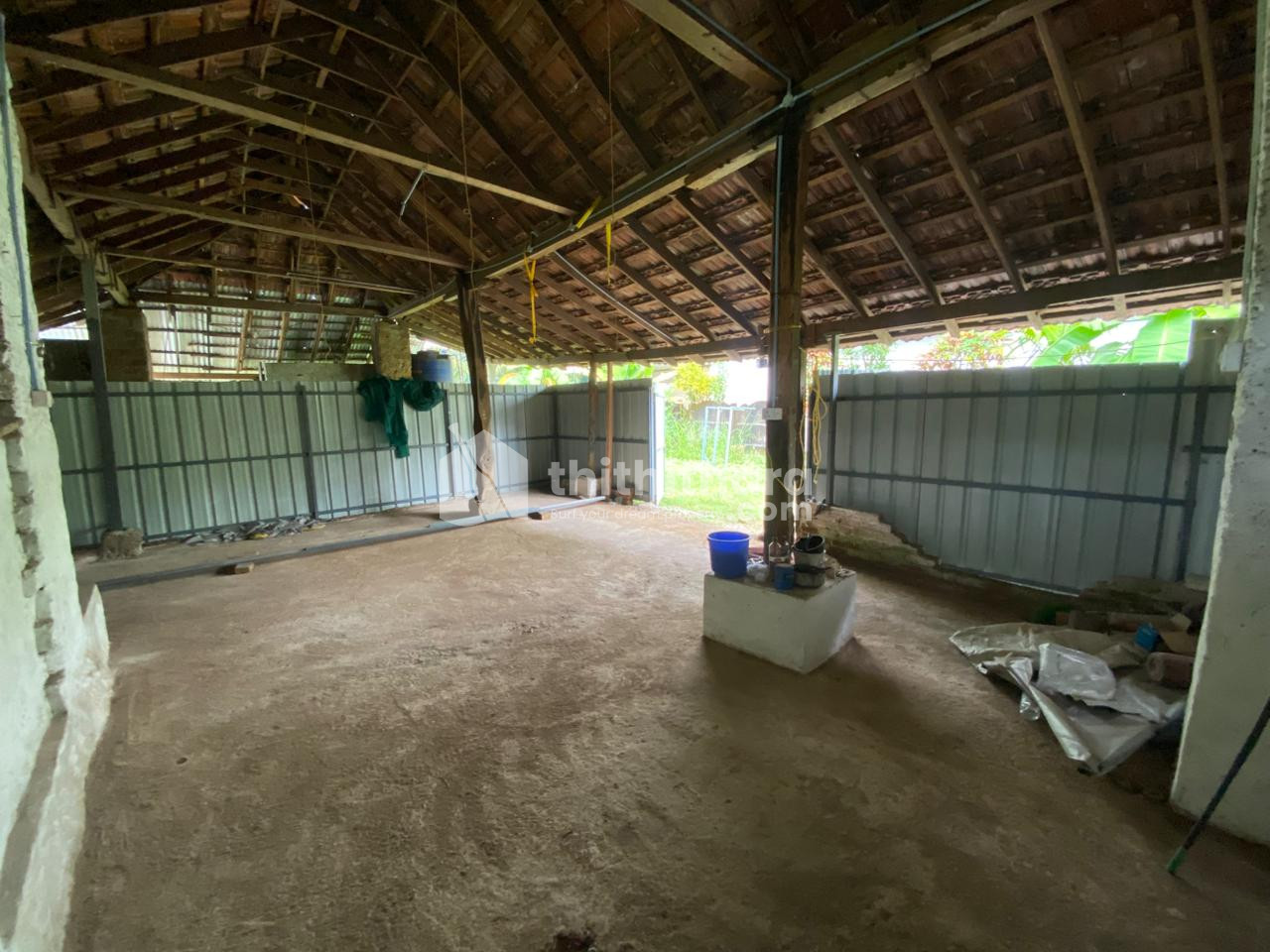 Warehouse/Godown available for Rent in Near Industrial Estate Ollur