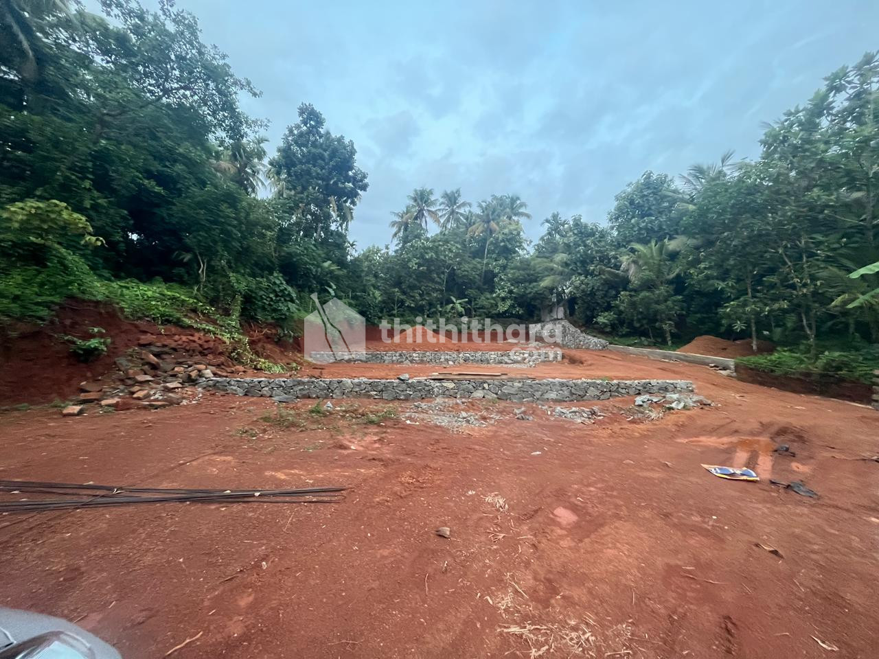 60cent near kodannur centre,Thrissur