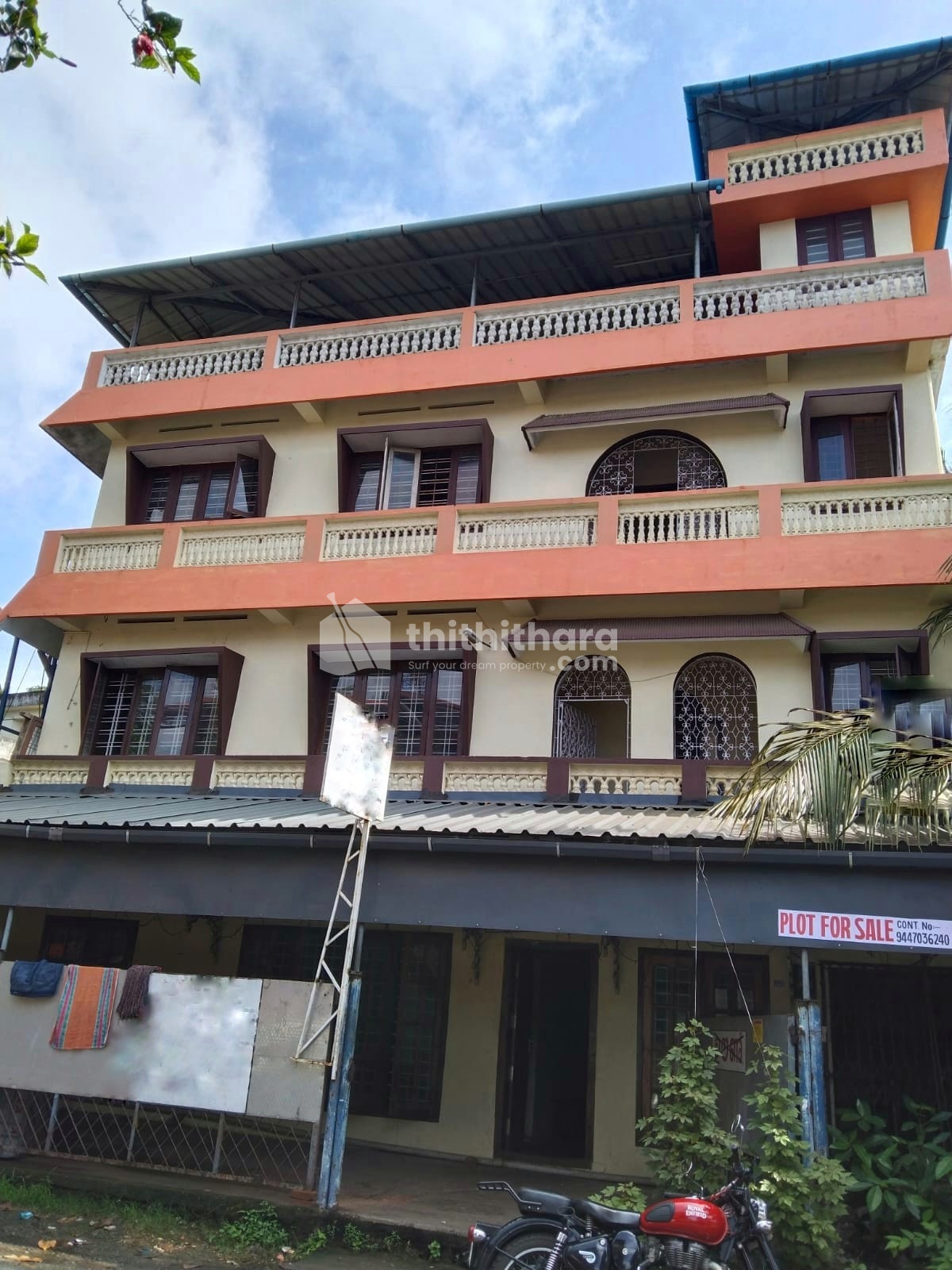 Commercial Building Available for Sale in Karapuzha Kottayam