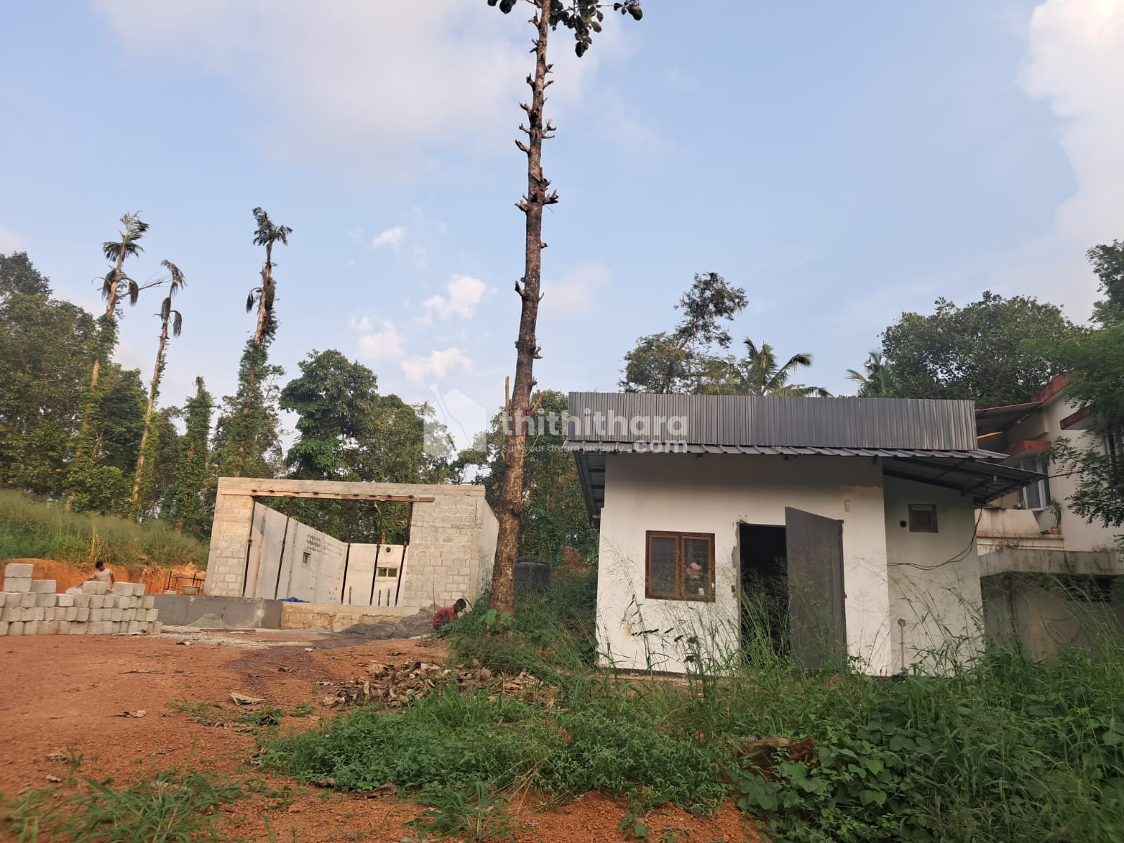 Commercial Buildings Available for Rent in Kaduvakulam Kottayam