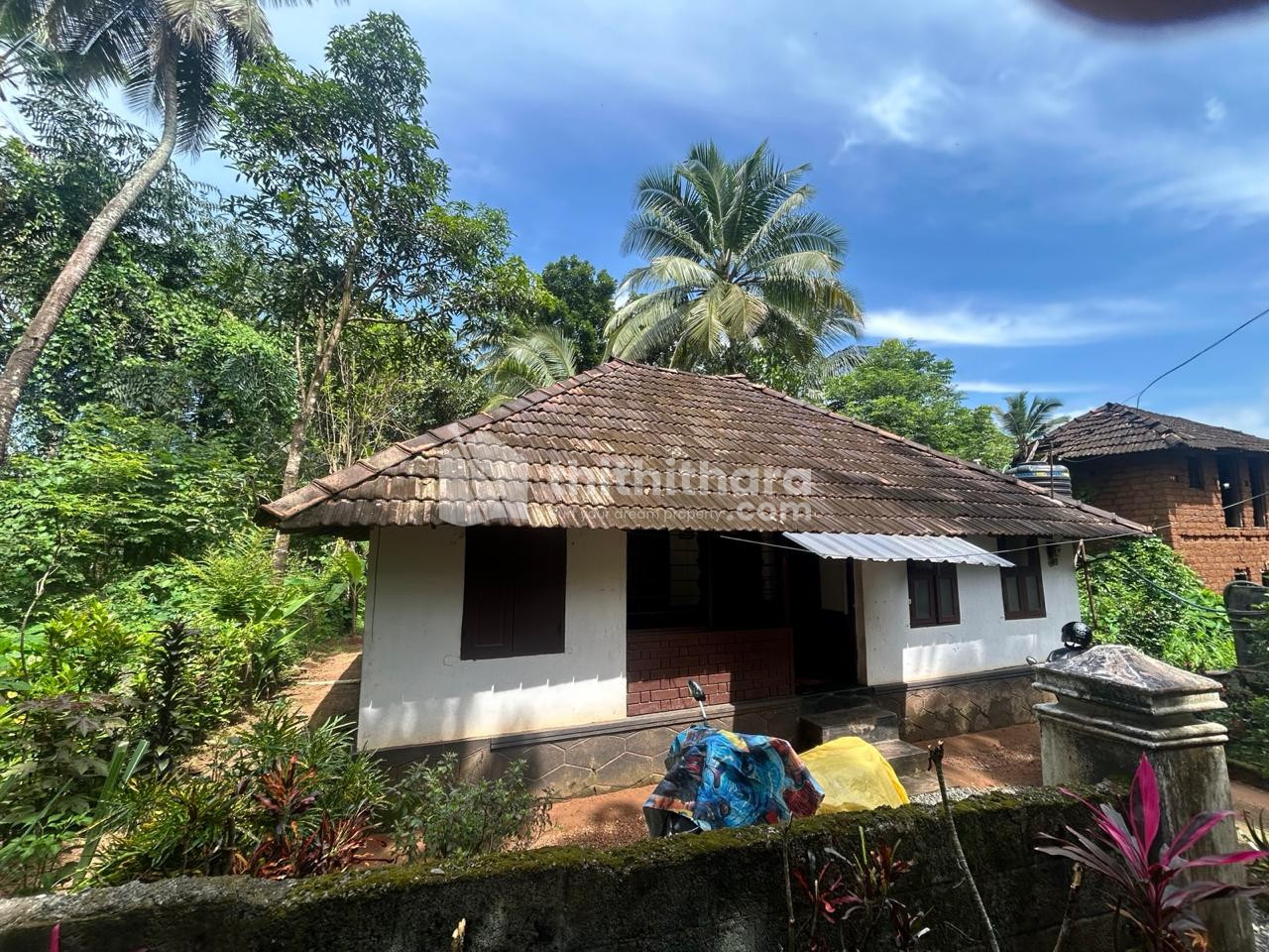 2BHK Independent House Available for Sale in Kunnamkulam Thrissur